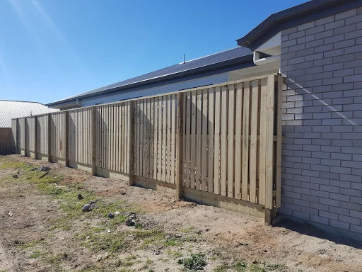 Timber paling fencing